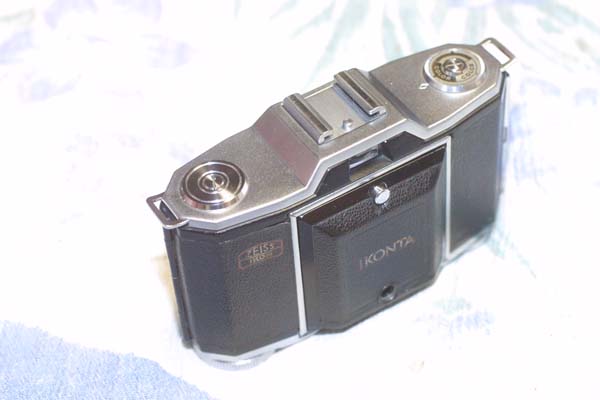 110601ikonta35-2.jpg