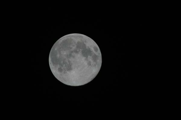 110912moon2.jpg